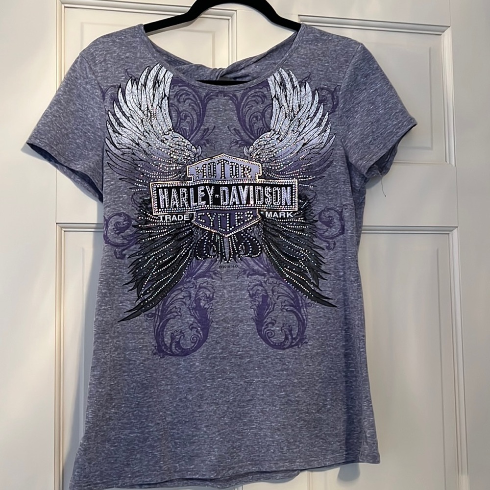 Size medium Harley Davidson t shirt